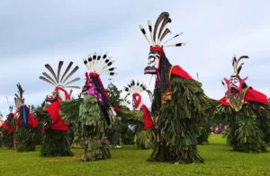 jejak-budaya-borneo-6-tradisi-dayak-yang-melegenda